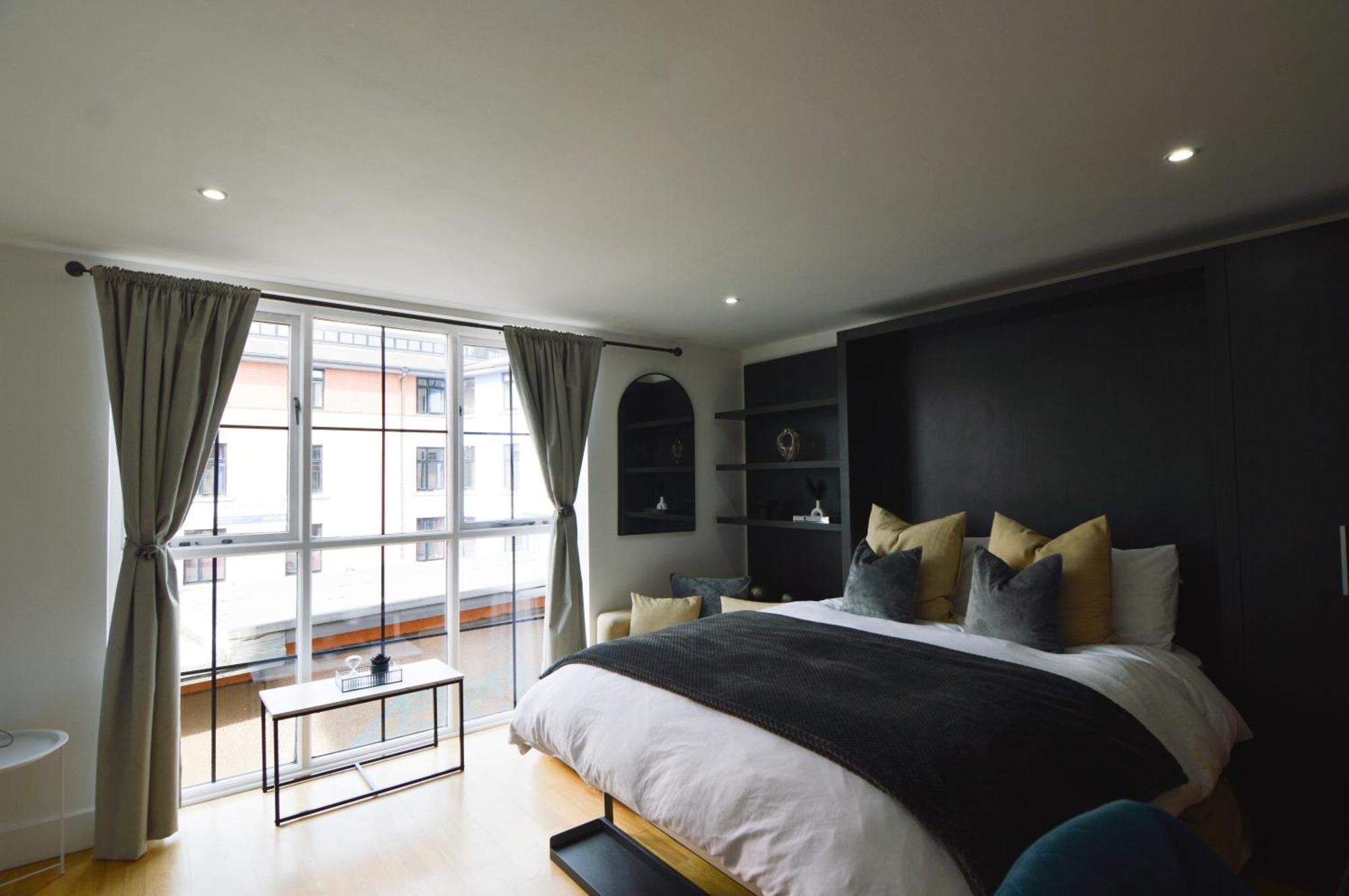 Cosy, Centrally Located Studio With Gated Parking! 러프버러 외부 사진